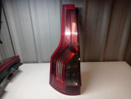 Fanale posteriore principale sinistro (luci)