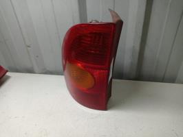 Fanale posteriore principale sinistro (luci)