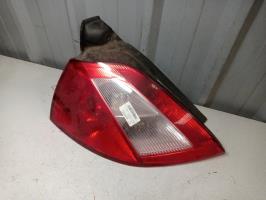 Fanale posteriore principale sinistro (luci)