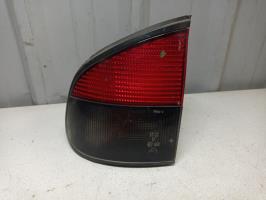 Fanale posteriore principale sinistro (luci)