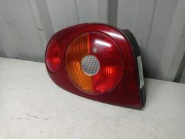 Fanale posteriore principale sinistro (luci)