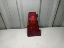 Fanale posteriore principale sinistro (luci)