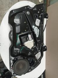 Leve vitre electrique avant gauche