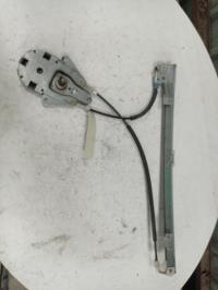 Alzacristalli manuale anteriore destro