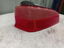 Fanale posteriore principale sinistro (luci)