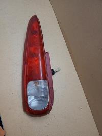 Fanale posteriore principale sinistro (luci)