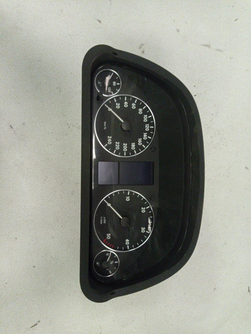 Tachimetro MERCEDES CLASSE A 169 PHASE 1 Diésel - 1