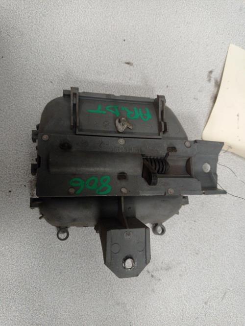 Poignee porte arriere gauche PEUGEOT 208 1 9101GH