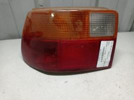 Fanale posteriore principale sinistro (luci)