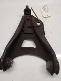 Triangle inferieur avant droit