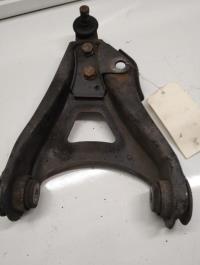 Triangle inferieur avant gauche