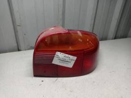 Fanale posteriore principale destro (luci)