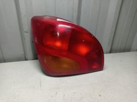 Fanale posteriore principale sinistro (luci)