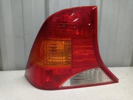 Fanale posteriore principale sinistro (luci)