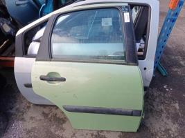 Puerta trasera derecha