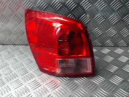 Fanale posteriore principale sinistro (luci)