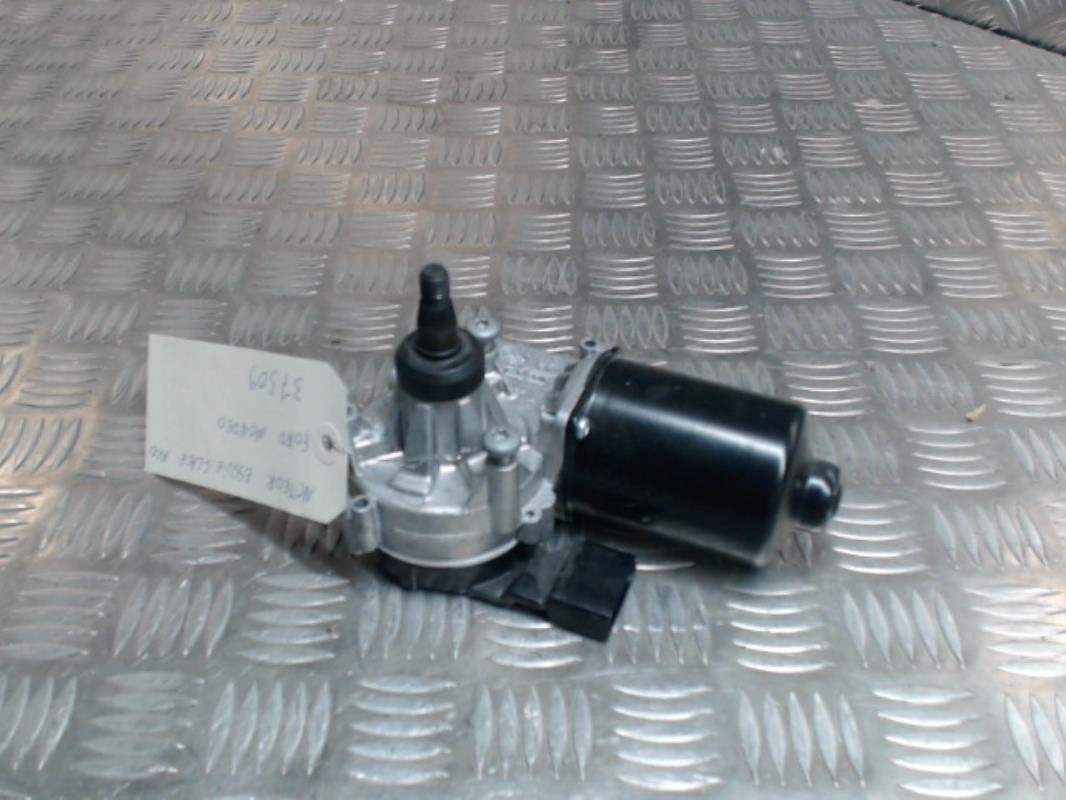 Moteur essuie glace avant droit