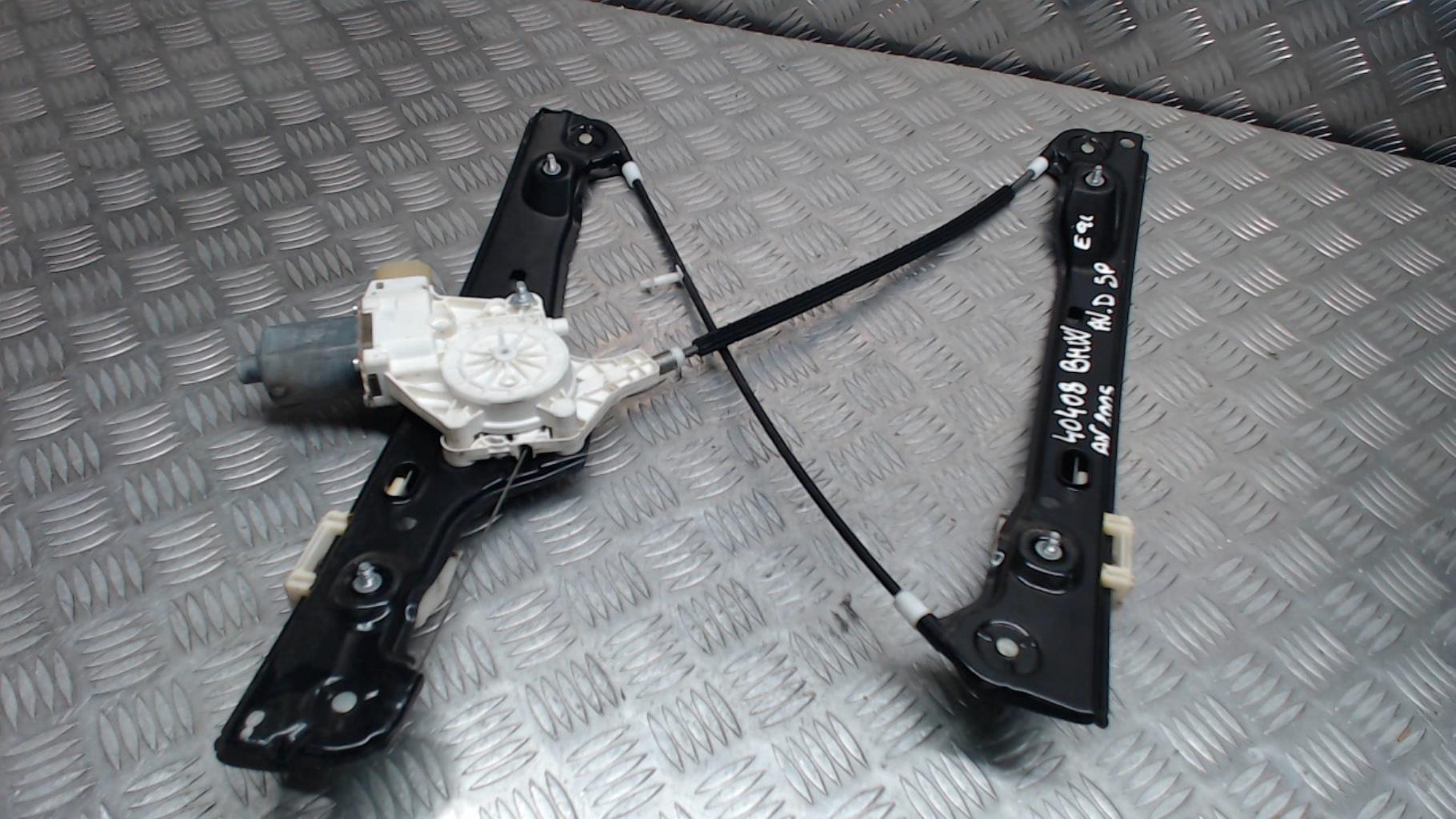 Leve vitre electrique avant droit