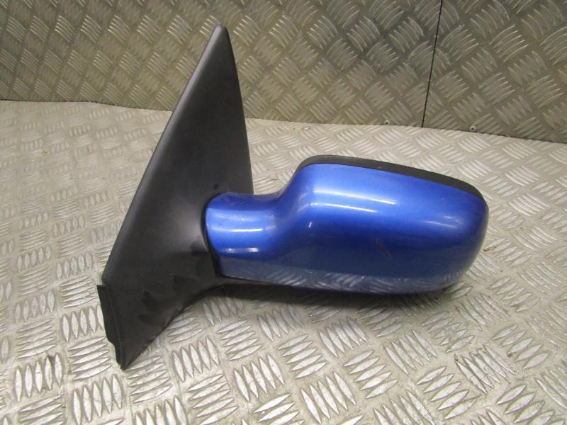 Retrovisor izquierdo