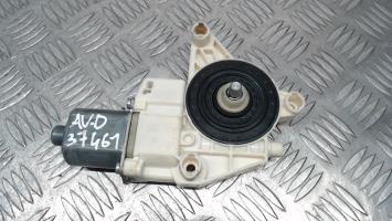 Moteur leve vitre avant droit