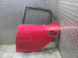 Puerta trasera izquierda