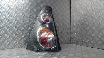 Fanale posteriore principale sinistro (luci)