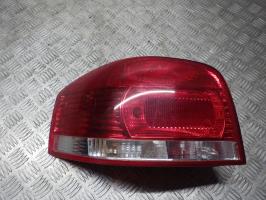 Fanale posteriore principale sinistro (luci)