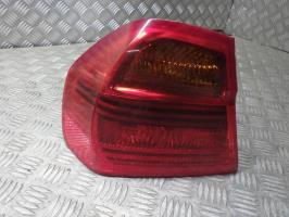 Fanale posteriore principale sinistro (luci)