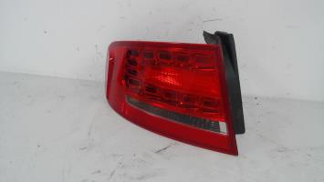 Fanale posteriore principale sinistro (luci)