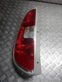 Fanale posteriore principale sinistro (luci)