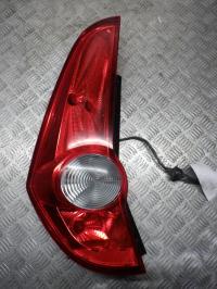 Fanale posteriore principale sinistro (luci)