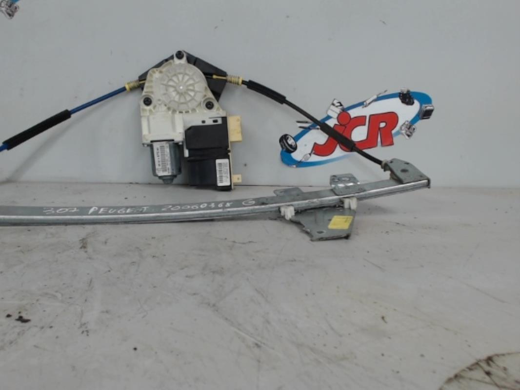 Moteur leve vitre avant gauche