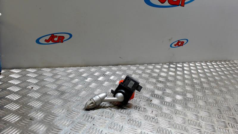 Commodo d'essuie glaces