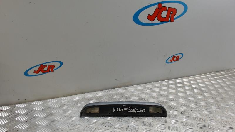 Eclairage de plaque