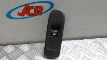 Interrupteur de leve vitre avant droit