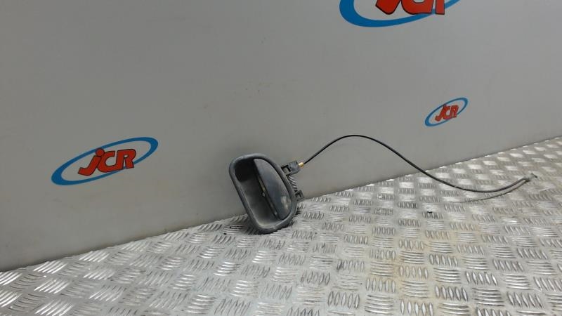 Poignee porte laterale droit