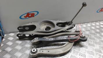 Bras de suspension arriere gauche