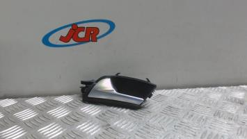Poignee interieur avant gauche