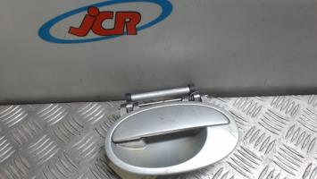 Poignee porte avant gauche