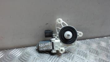 Moteur leve vitre avant droit