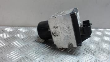 Bloc ABS (freins anti-blocage)
