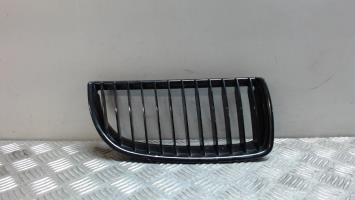 Grille de calandre gauche
