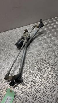 Moteur essuie glace avant
