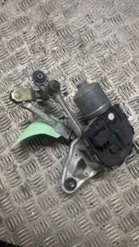Moteur essuie glace avant droit