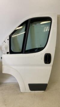 Porte avant gauche
