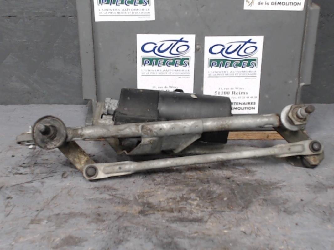 Moteur essuie glace avant
