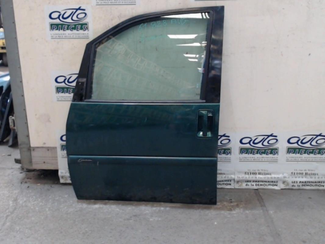 Porte avant gauche