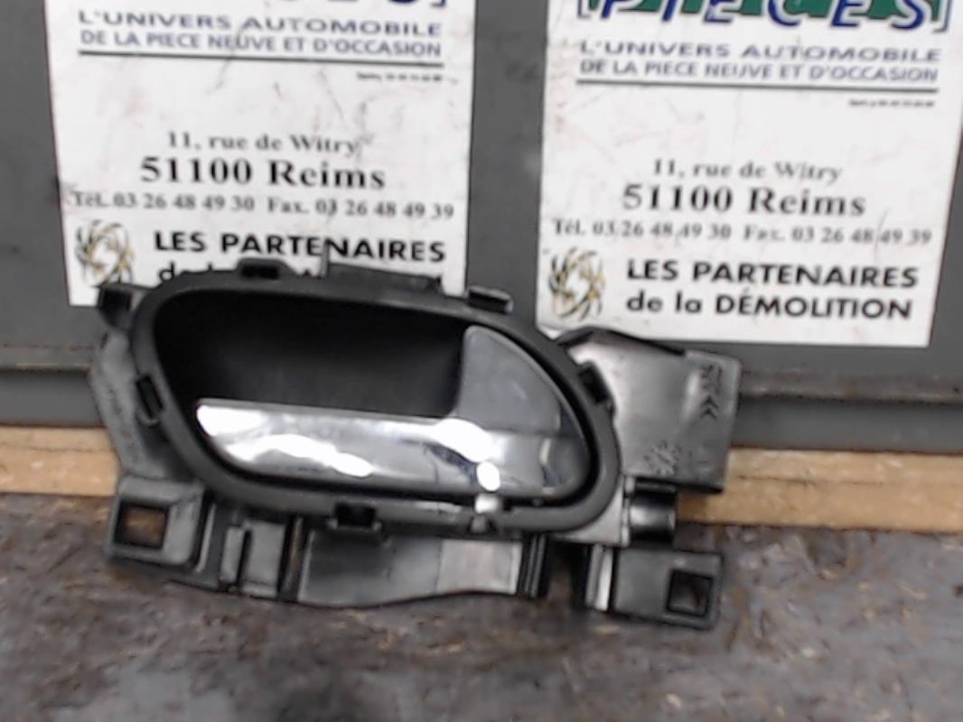 Poignee interieur avant gauche