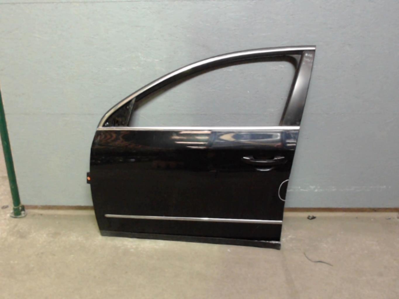 Porte avant gauche