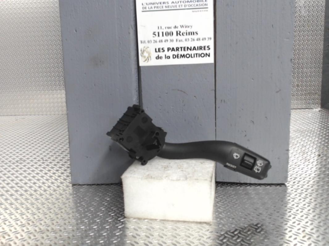 Commodo d'essuie glaces